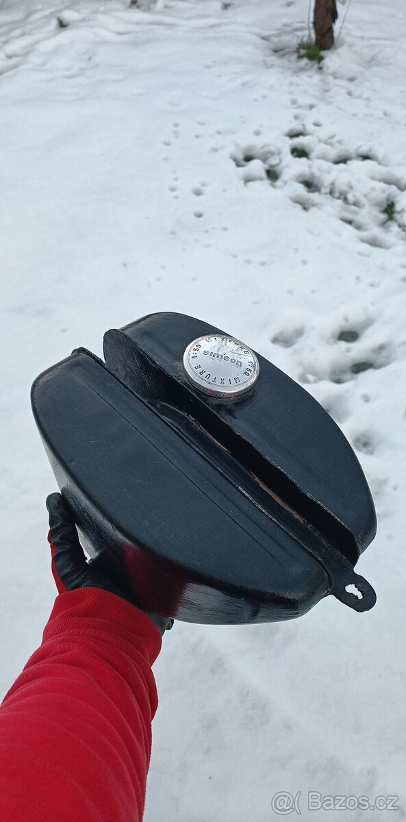 Nádrž Jawa Pionýr/Simson předělaná na Víčko a Ventil Simson