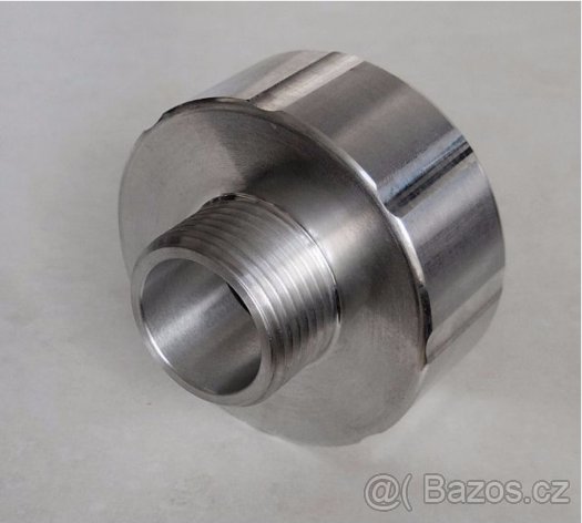 Redukce na ventil na IBC nádrž