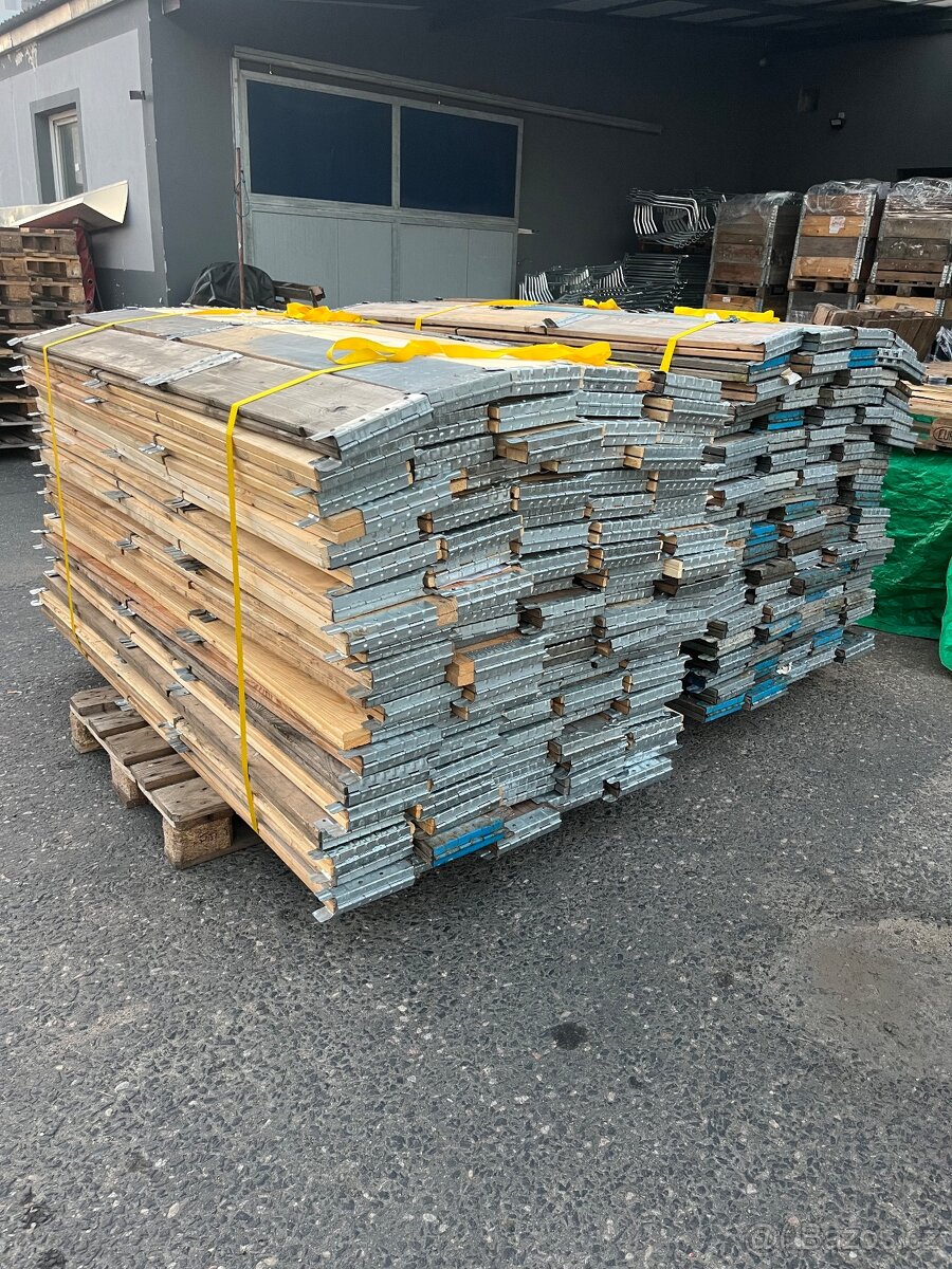 Prodám paletové ohrádky a EU palety