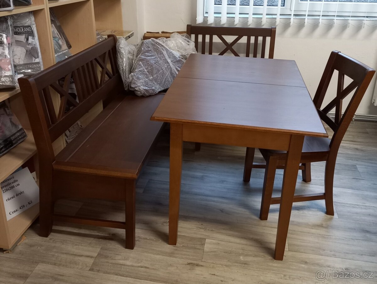 rohový jídelní dřevěný set z bukového dřeva Berlin