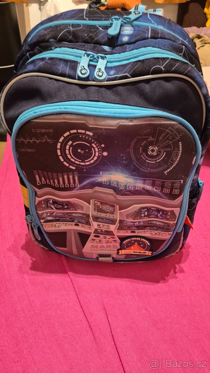 Aktovka pro 1. až 3. třídu Topgal v super stavu