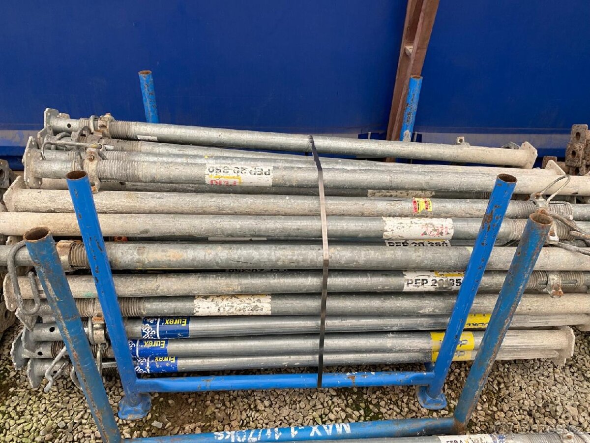 Stavební stojky (podpěry) PERI a DOKA