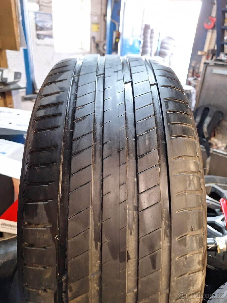 Použité letní pneu r19
