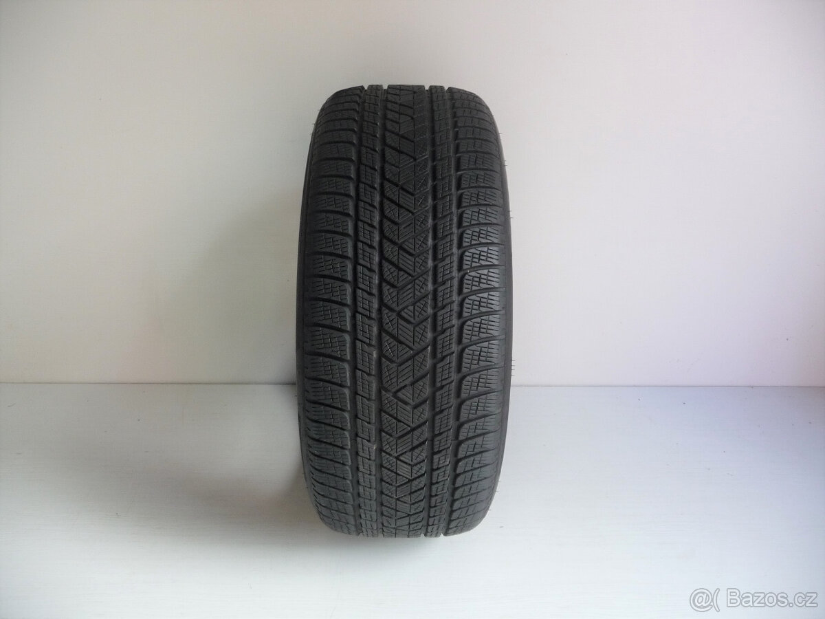 1ks Zimní pneu Pirelli Scorpion Winter 275/45 R21 107V