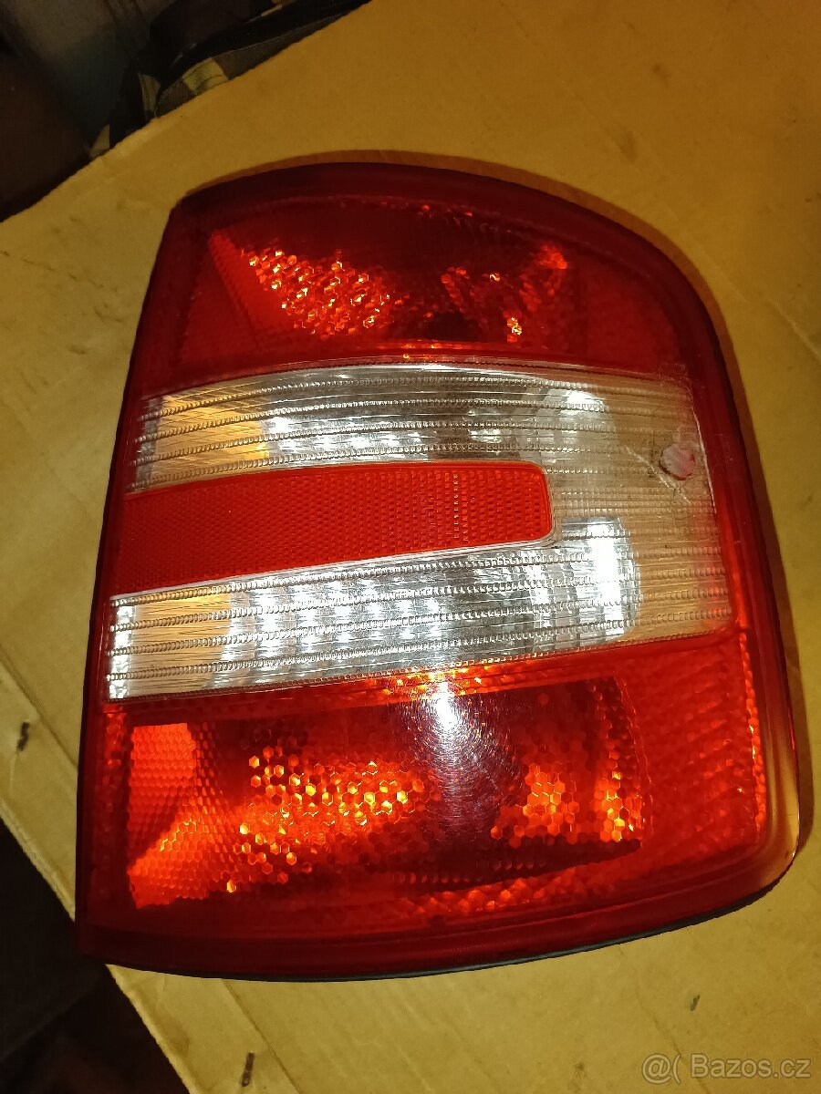 Škoda Fabia 1 Combi facelift- pravé zadní světlo