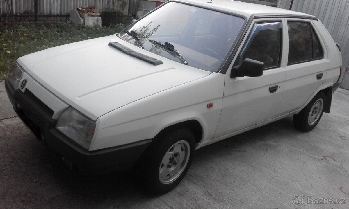 Škoda Favorit 135 L r.v.1990 originál bílá