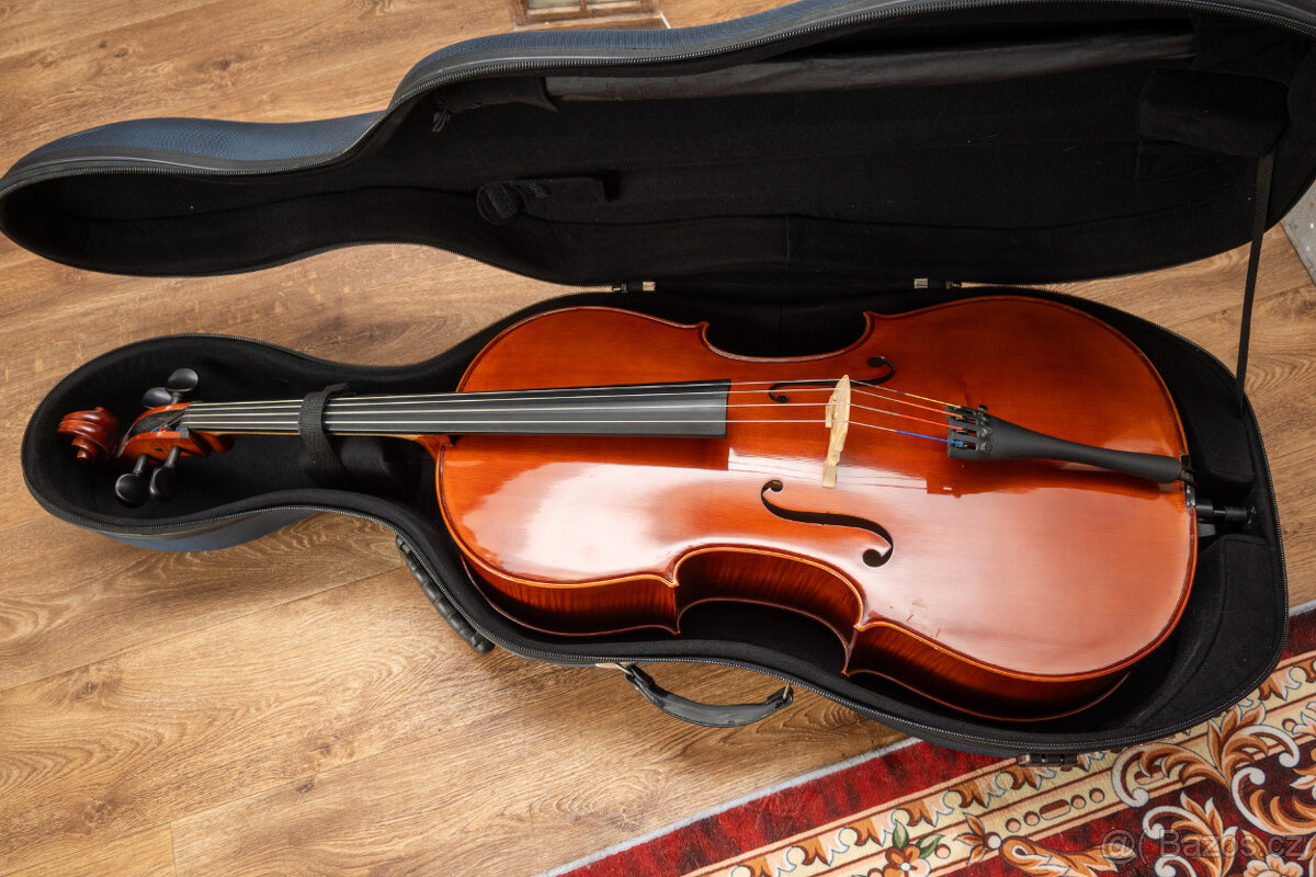 Mistrovské, ručně vyráběné violoncello