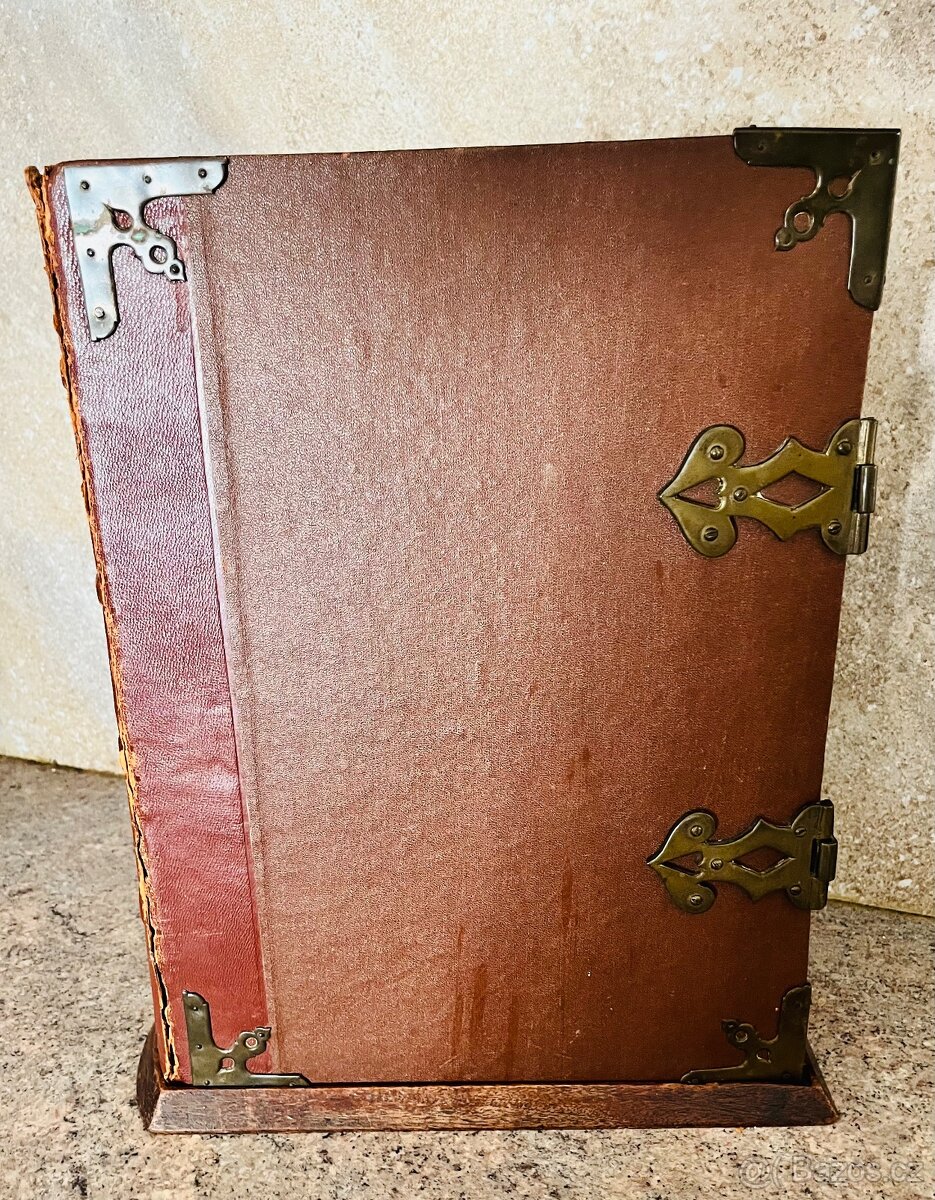 Starožitná obrovská Bible