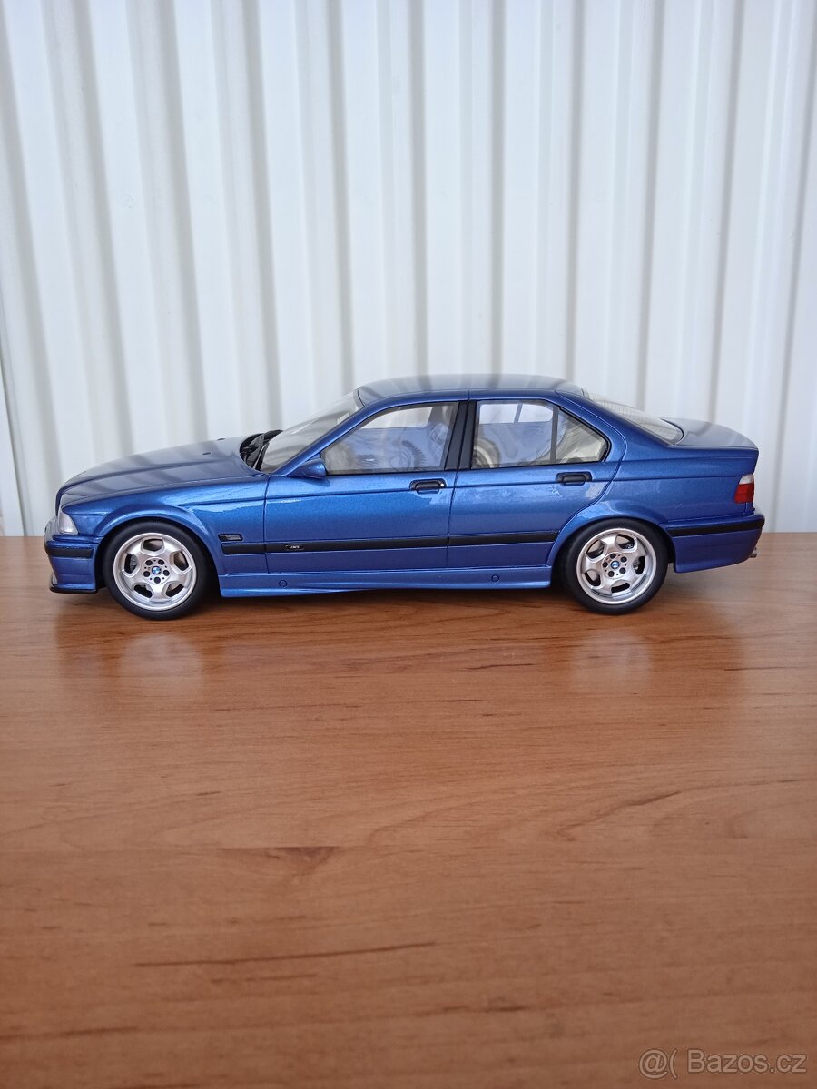OttOmobile 1/18