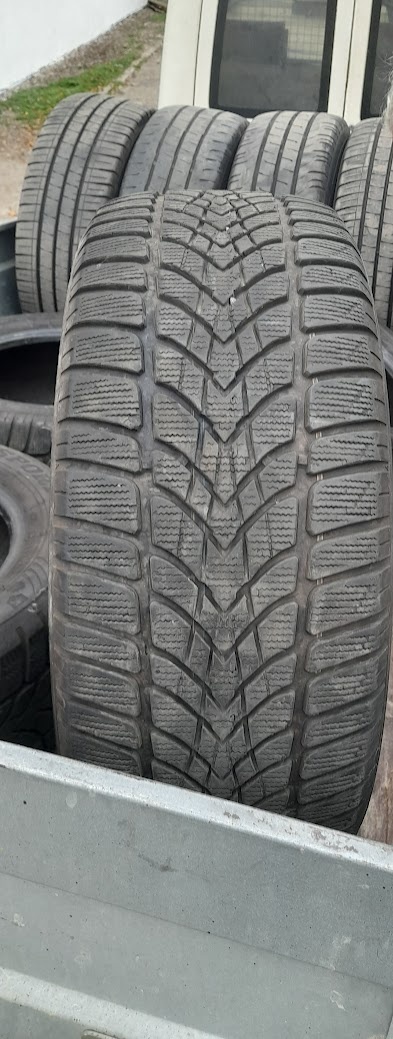 Prodám pneu DUNLOP SP WINTER 225/55R17