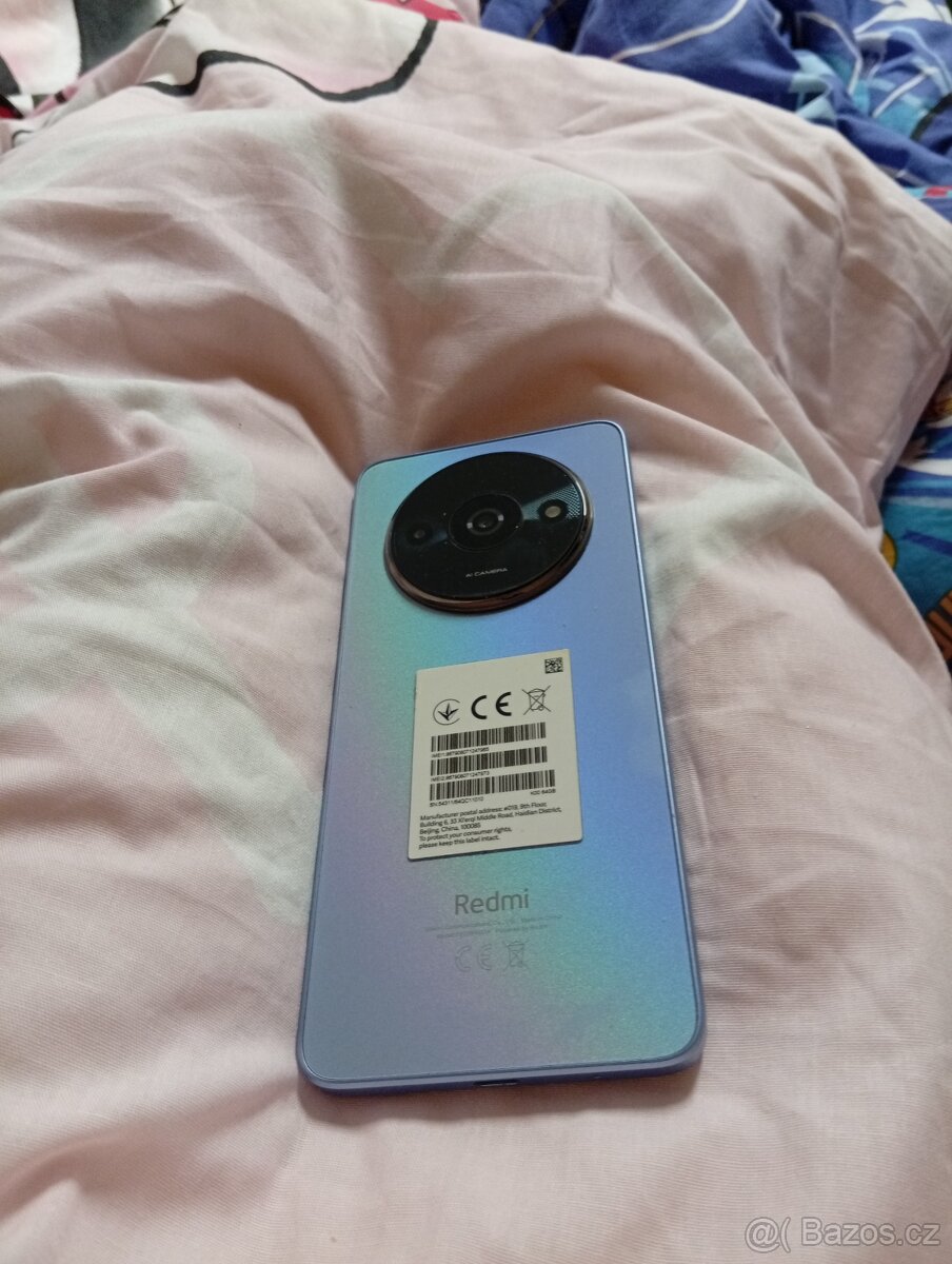 Prodám mobilní telefon