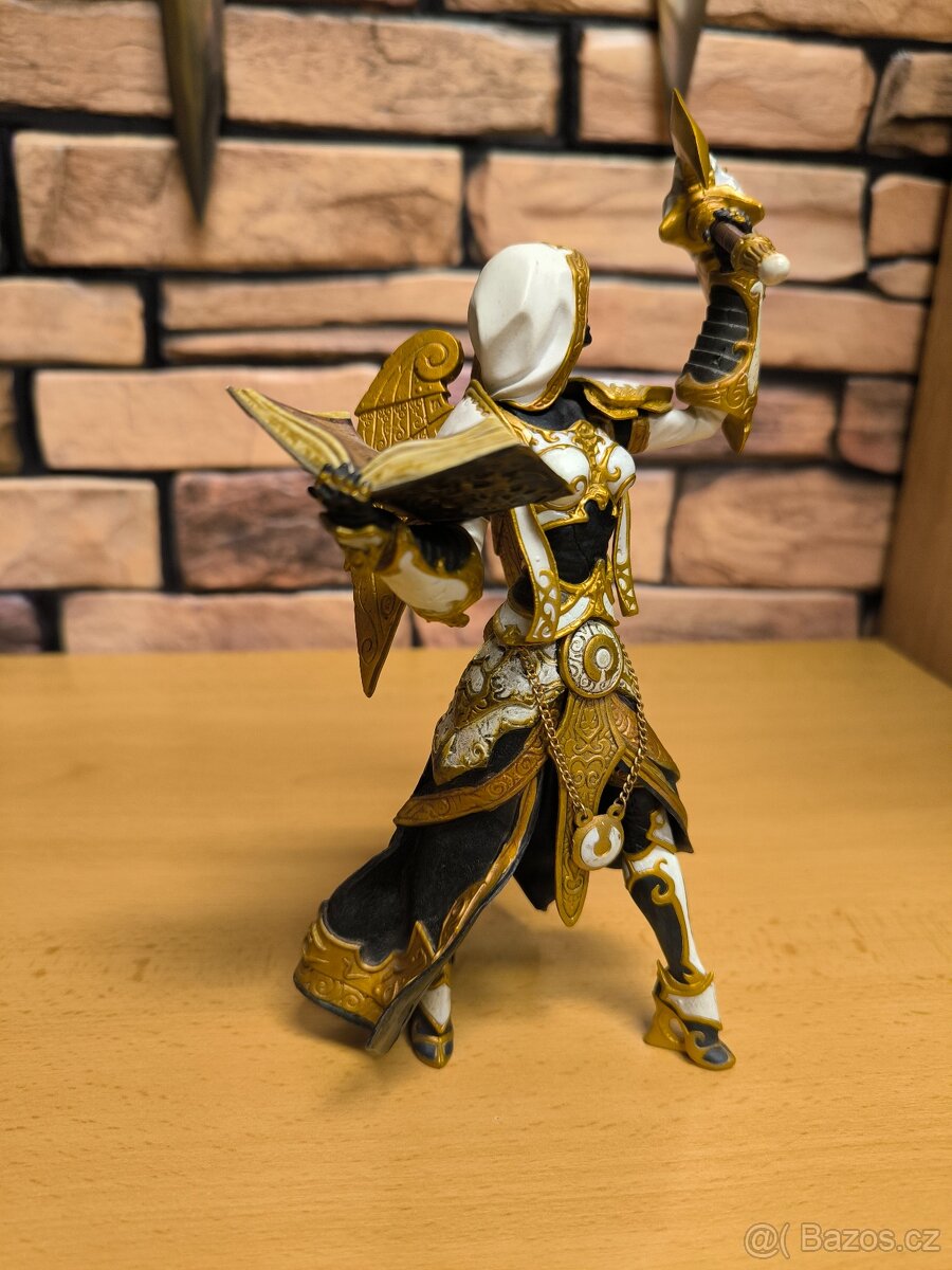 World of Warcraft Priest Sister Benedron