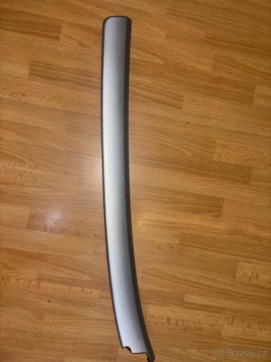 Lišta palubní desky Octavia 2