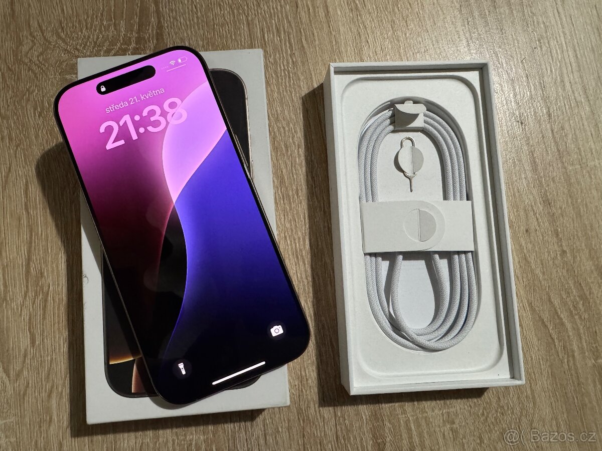 iPhone 16 pro 128gb pouštní Titan