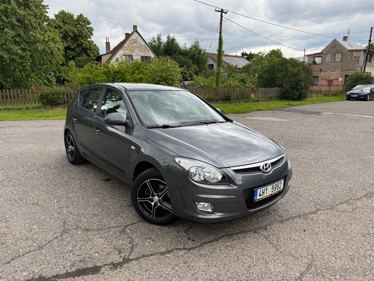 I 30 1.4i 80 kw 100800 km původ ČR