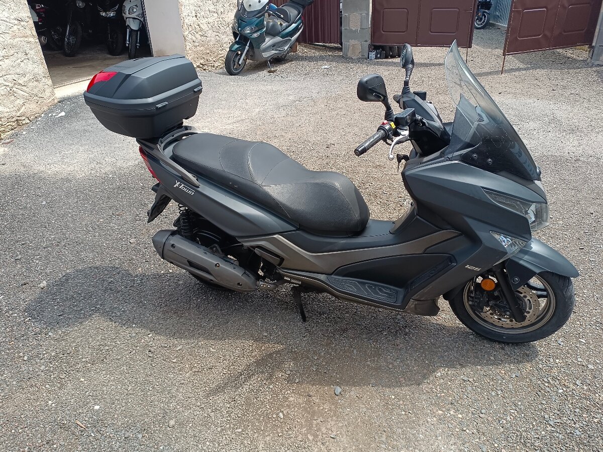 Nabízím Kymco X-touwn 125i Cz doklady v ceně