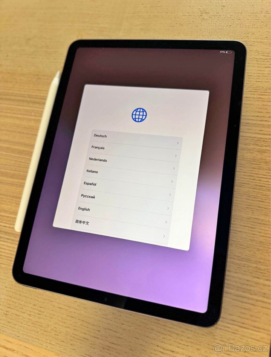 Jako nový Apple iPad Air (2022) 64 GB