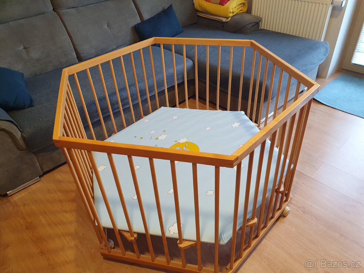 Dětská ohrádka na kolečkách - polohovatelná