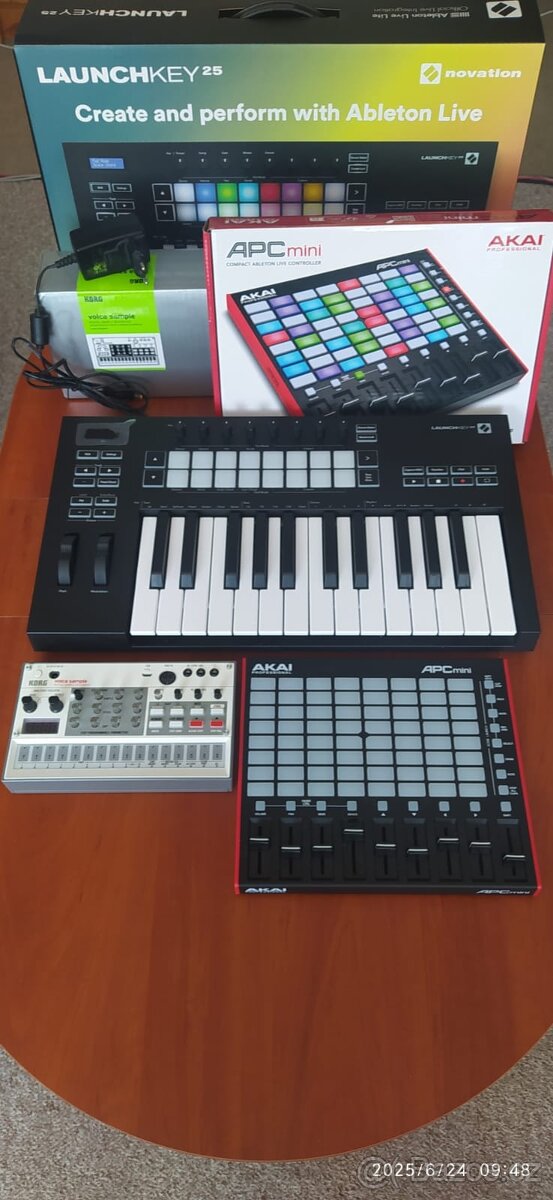 Novation, Akai, Korg
