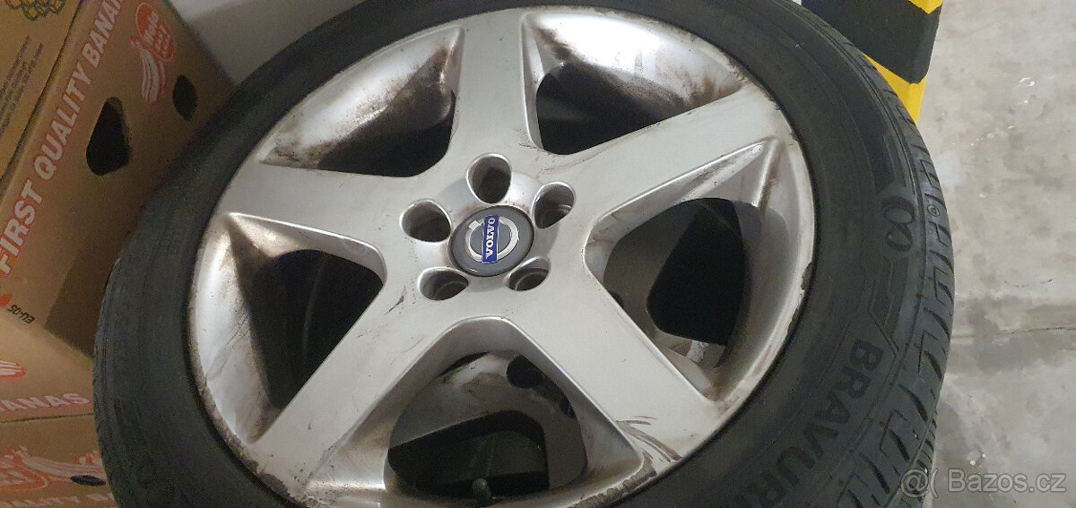 pneumatiky zimní volvo