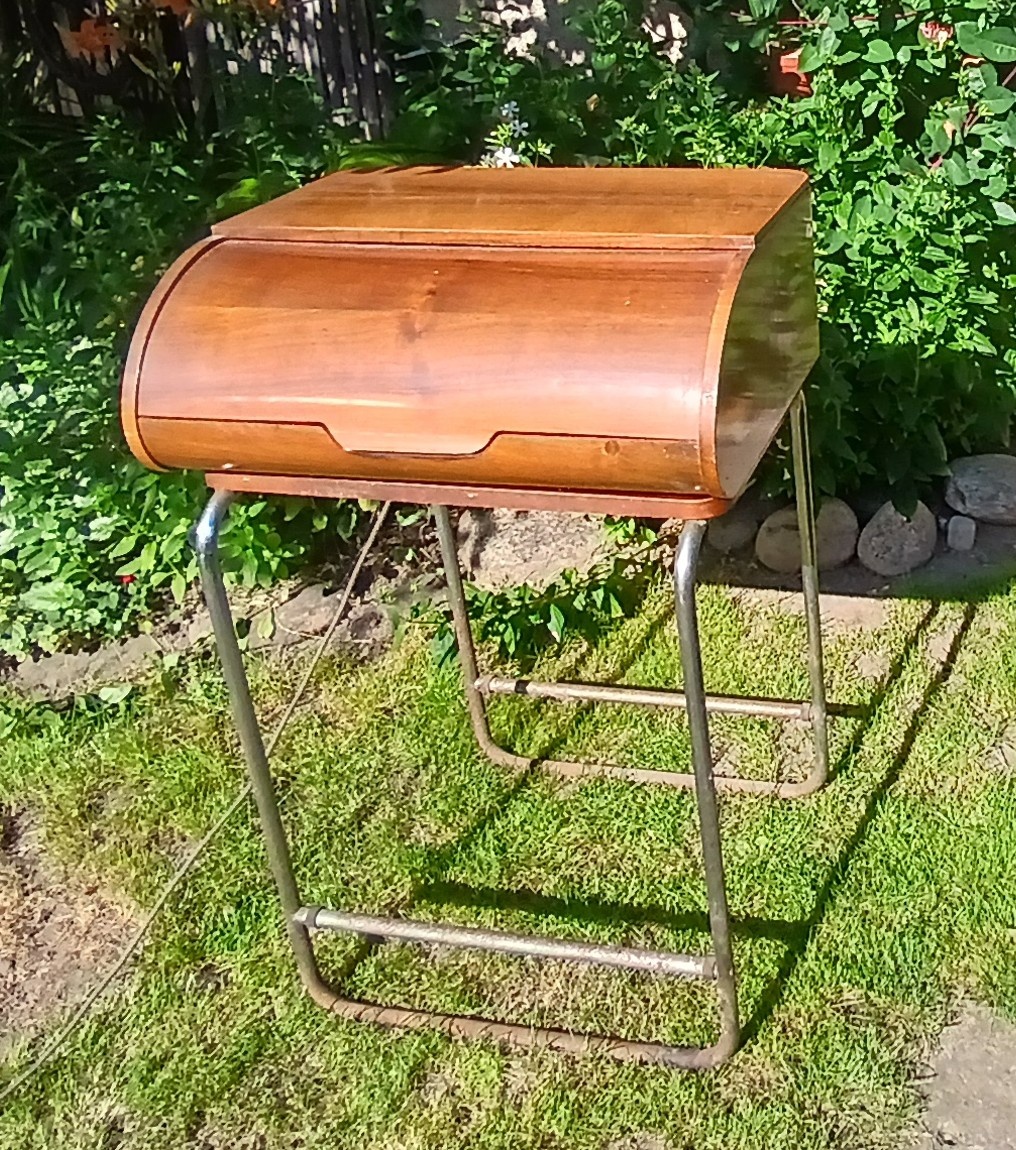 dobový gramofon