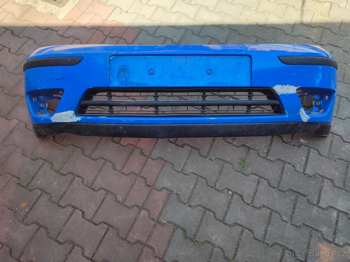 Přední nárazník Ford Focus I