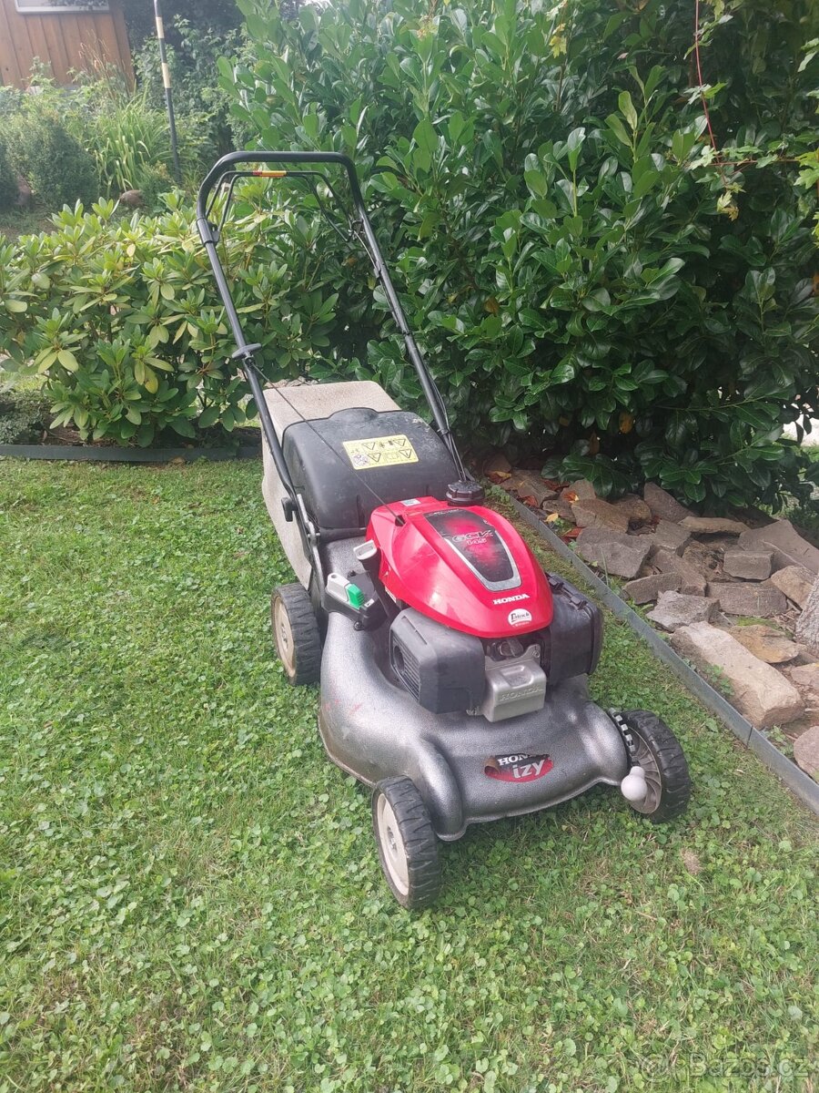 Sekačka Honda izzy