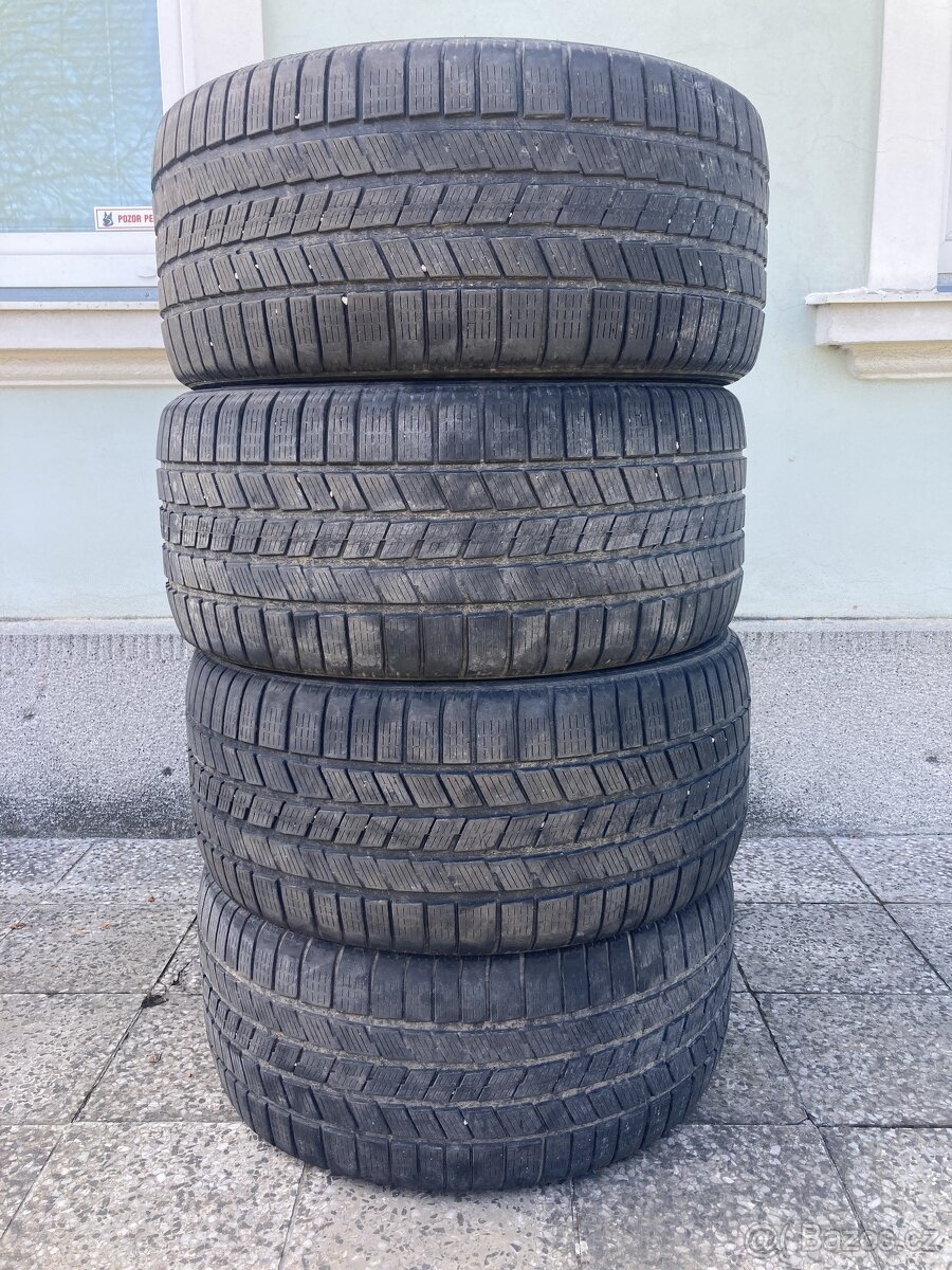 PIRELLI 295/40 R 20 SCORPION ICE & SNOW 110V XL