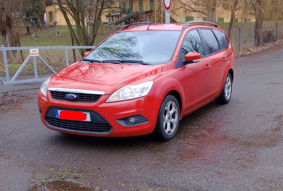 Ford Focus Combi 1.6 TDCi - rok 2010