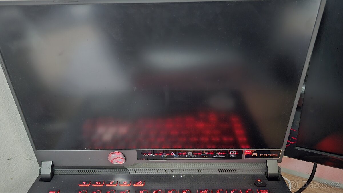 Herní notebook ASUS ROG Strix – RTX 3070, 16GB RAM