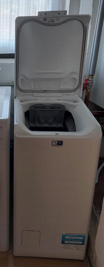 Pračka vrchem plněná Electrolux na 6 kg