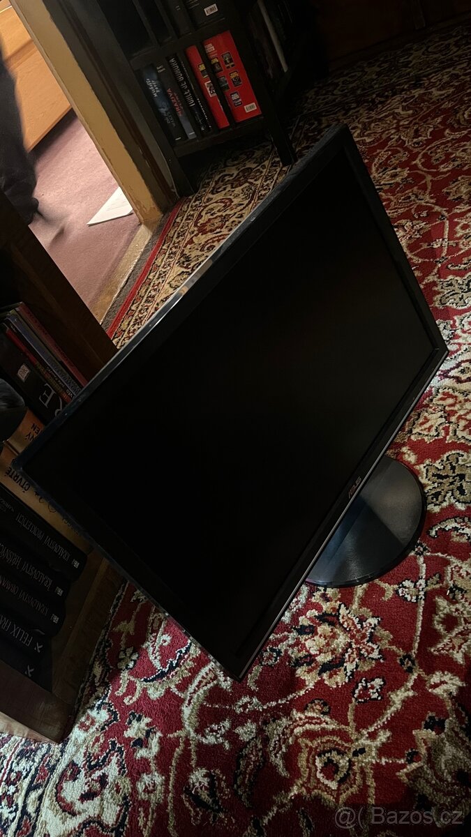 Monitor NEC a ASUS