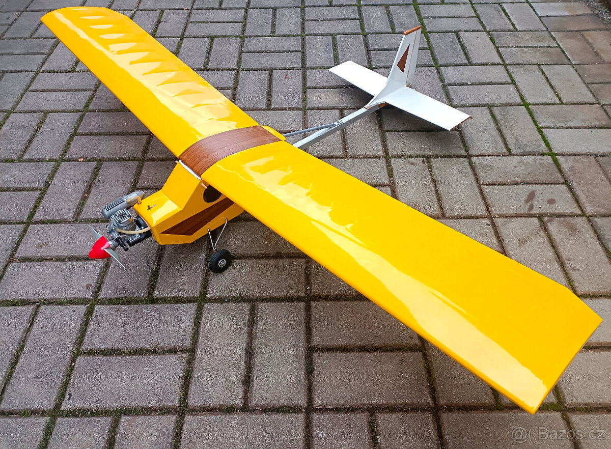 Starší ale nové nelétané rc letadlo nový motor ASP 15 Ultra