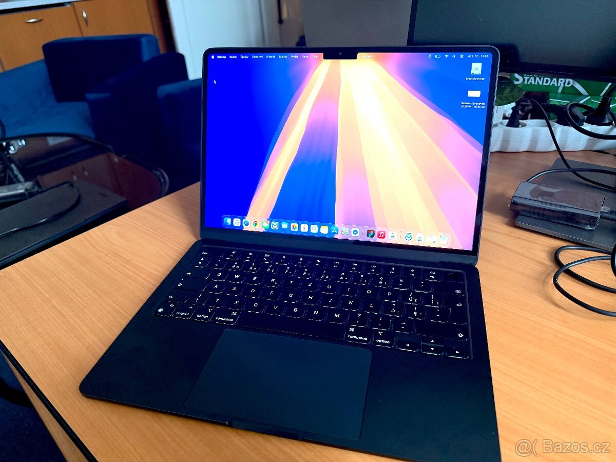 Apple Macbook air m3