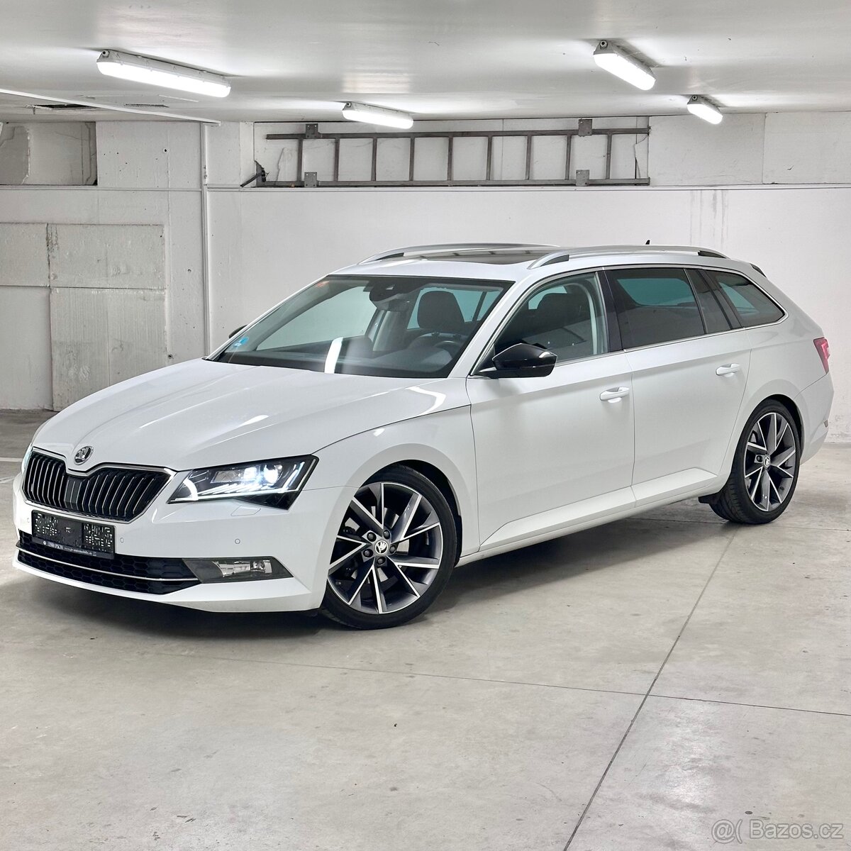 Škoda Superb 3 2.0 TDI 140kW DSG/PANO/LANE/VENT/KESSY