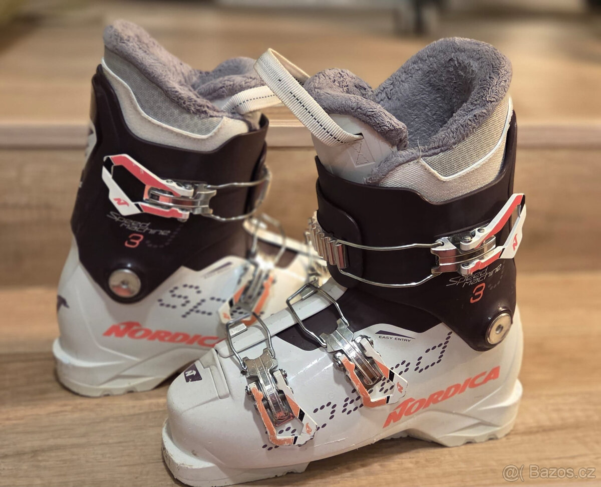 Nordica lyžařské boty Speedmachine J3 23-23.5
