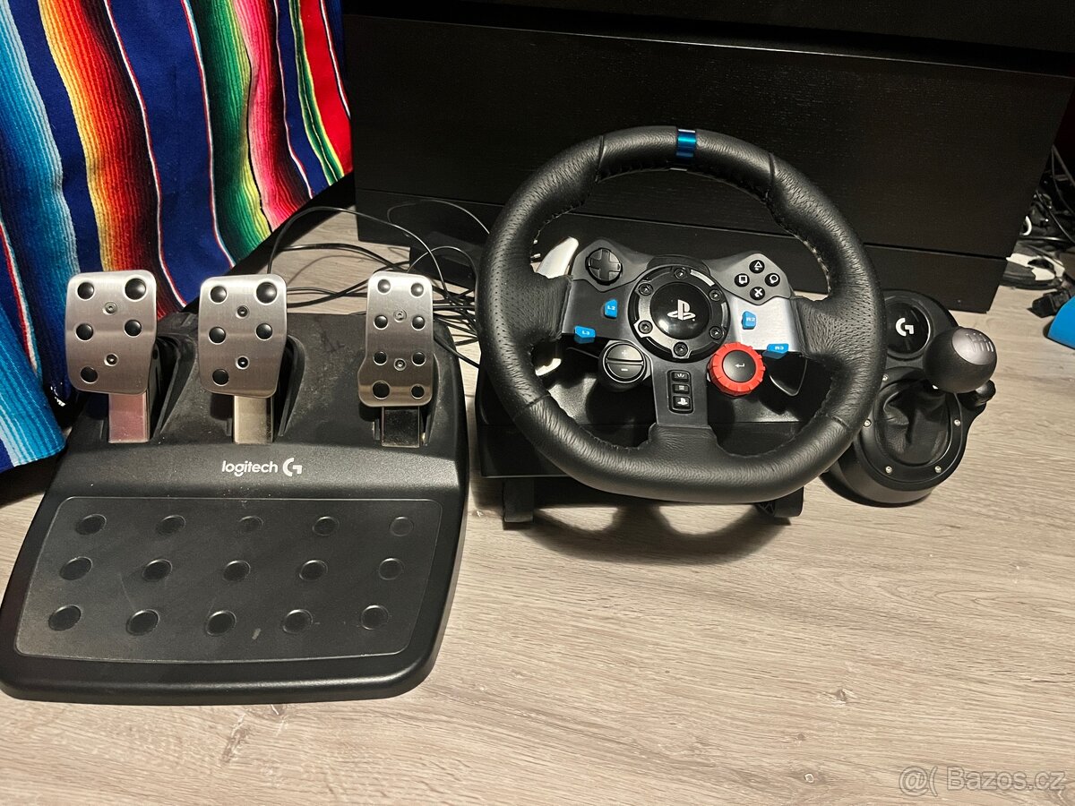 Herní volant Logitech G29