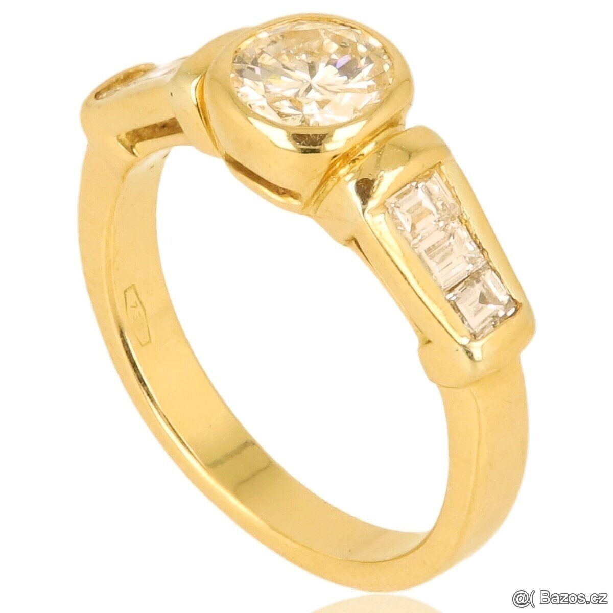 Zlatý (18k.) prsten s diamanty