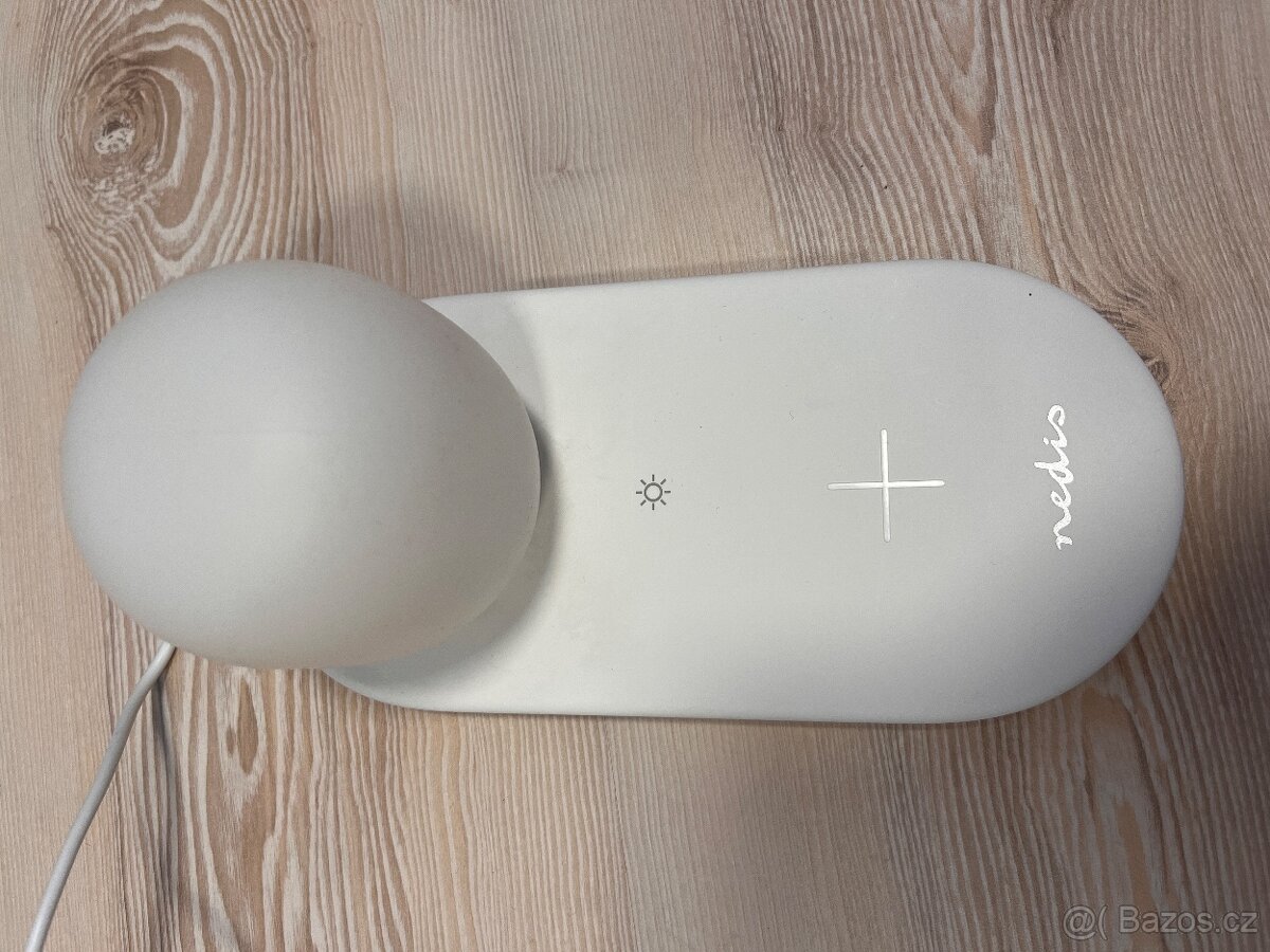 LED lampička s nabíječkou