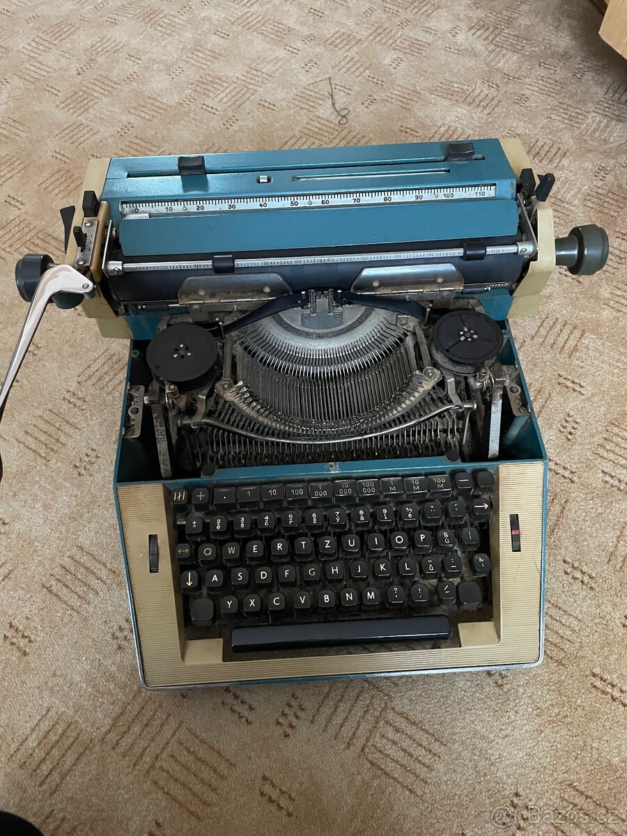 Psací stroj