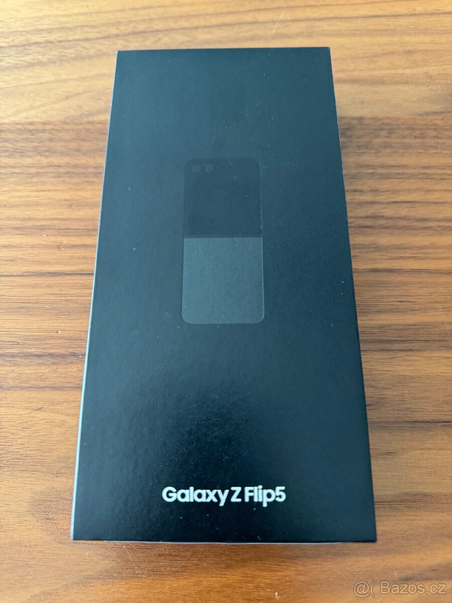 Samsung Galaxy Z Flip5 5G 8 GB / 512 GB