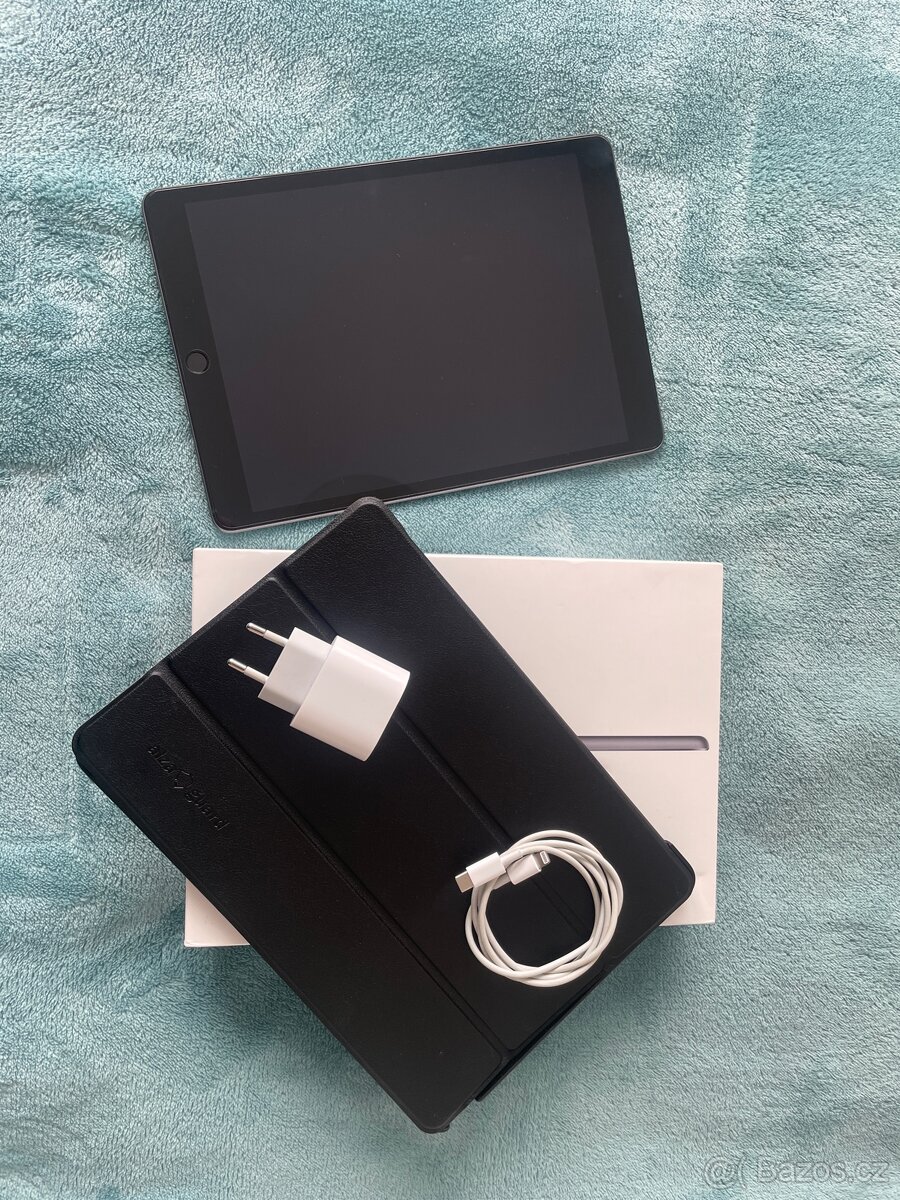 iPad 10.2 64GB WiFi Cellular Šedý 2021 v záruce do 09/26