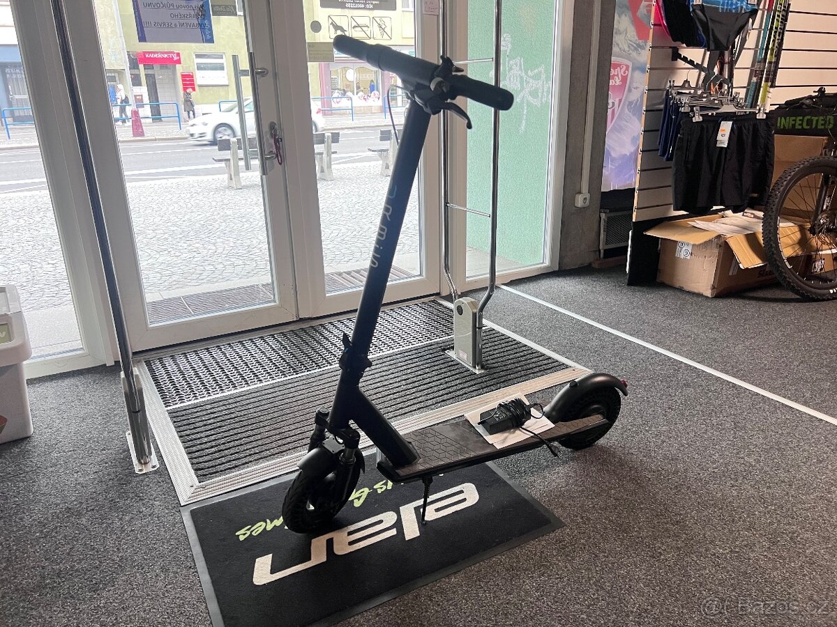 Elektrická koloběžka URBiS U7