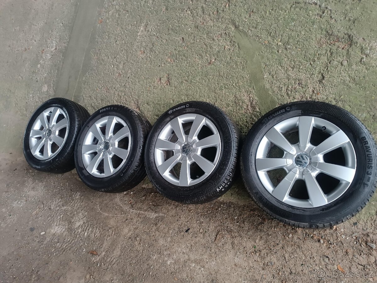 Pneumatiky a disky Volkswagen Golf