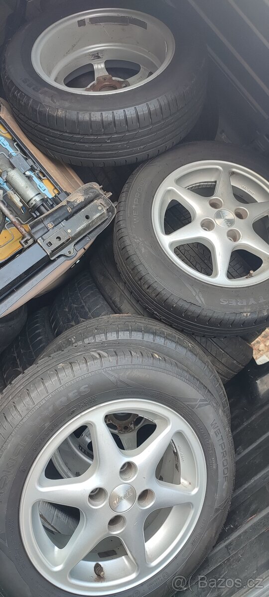 14" zimni sada TITAN 175/65 R14 4x100 TPMS