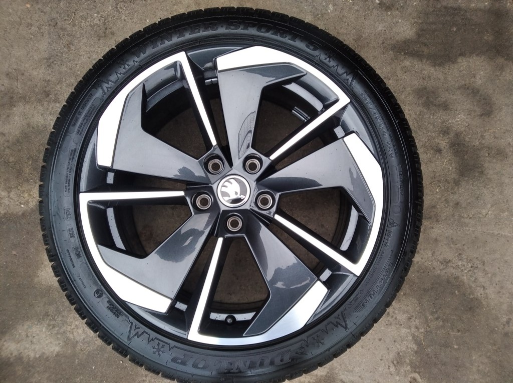 Prodám orig. alu zimní sadu 17" Škoda Octavia 4