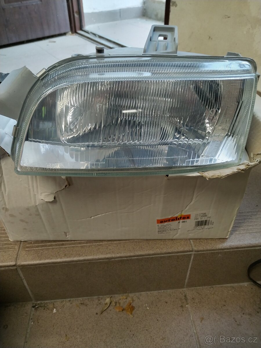 Fiat Punto I přední světlomety