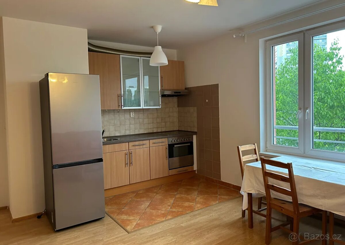 krásný byt 2+kk, 57m2 v ul.Mattioliho, Praha 10 - ZABEHLICE