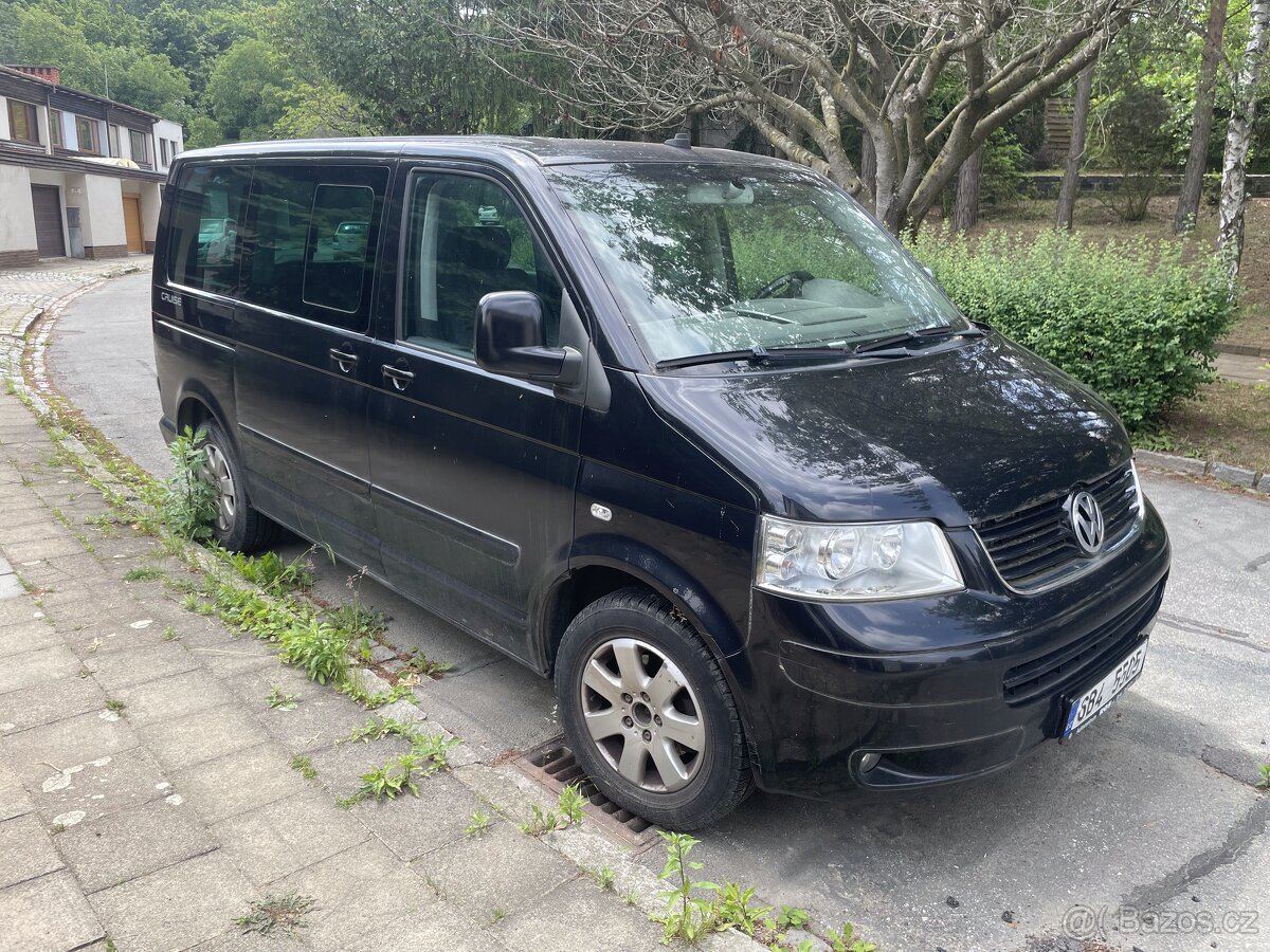 VW Multivan 2.5 TDI, r.v. 2008