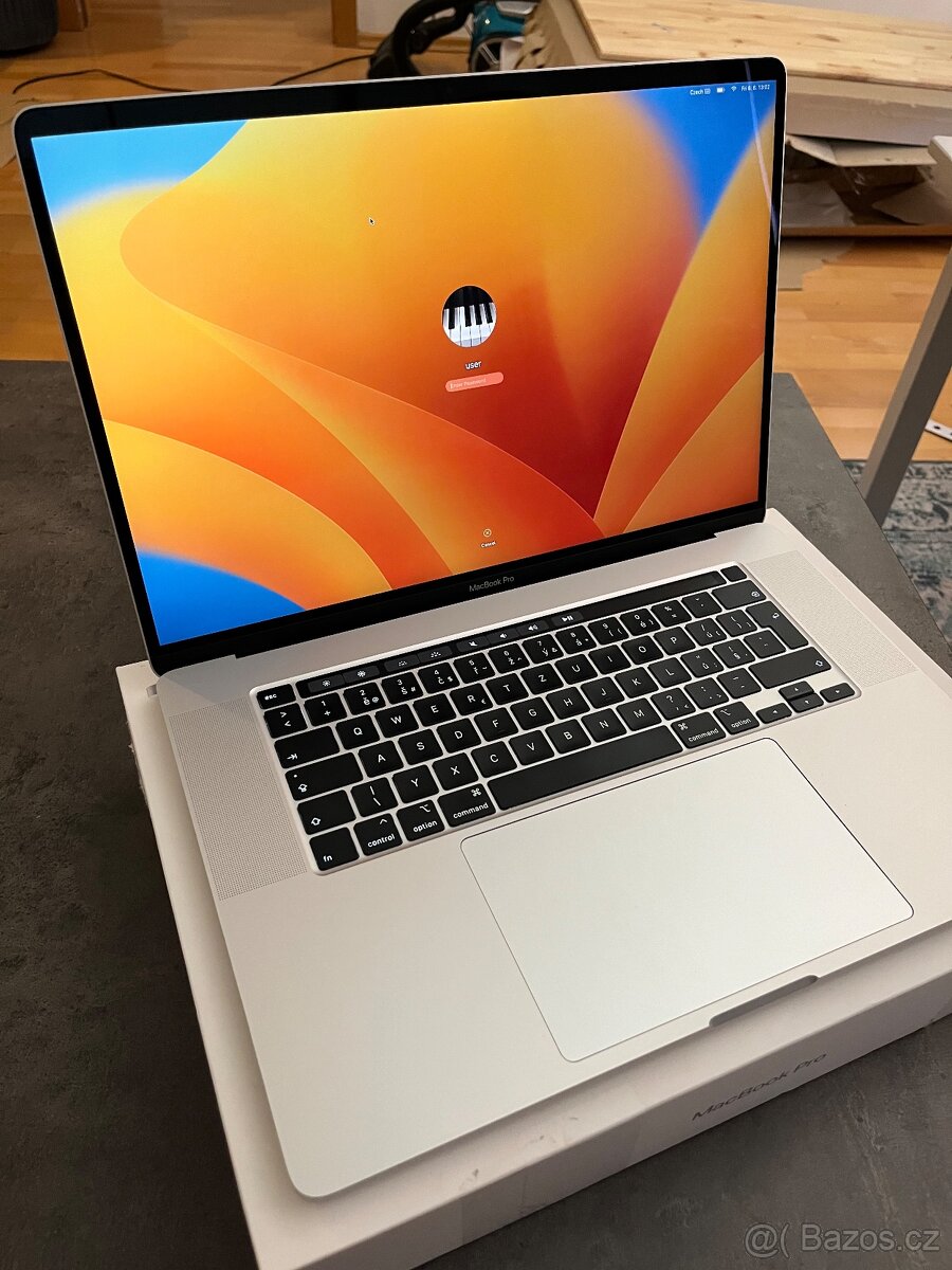 MacBook Pro 16" – i9 / 16 GB RAM / 1 TB SSD / Radeon Pro 55